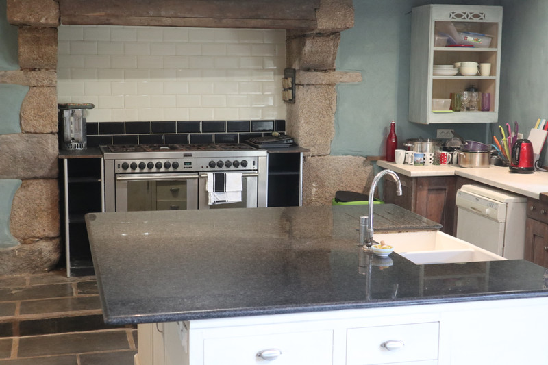 French property for sale in Saint-Caradec-Trégomel, Morbihan - €235,400 - photo 5