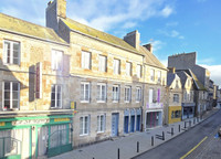 Maison à vendre à Tinchebray-Bocage, Orne - 163.032 € - photo 1