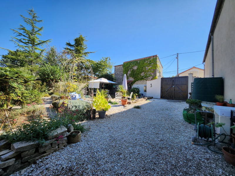 French property for sale in Fouqueure, Charente - €166,400 - photo 7