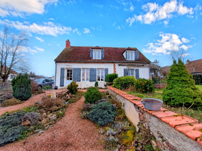 Maison à vendre à Saint-Aubin-sur-Loire, Saône-et-Loire, Bourgogne, avec Leggett Immobilier