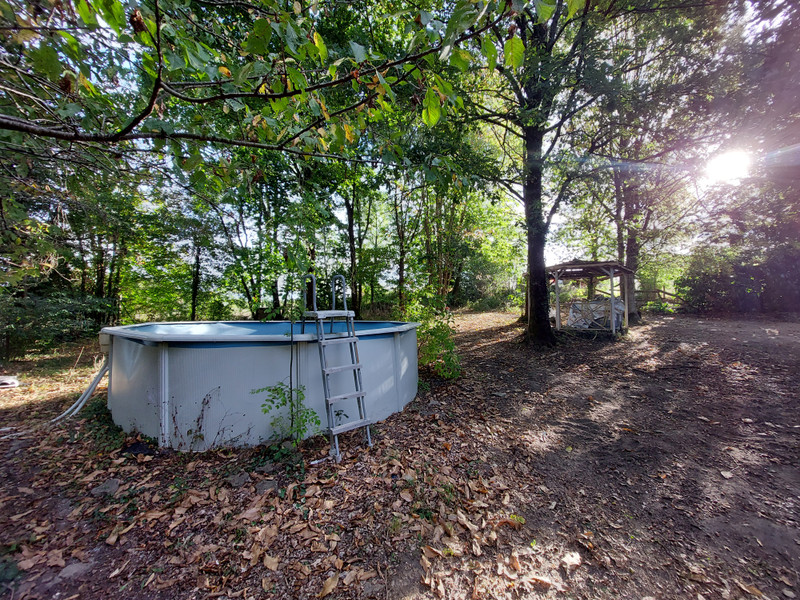 French property for sale in Dignac, Charente - €190,000 - photo 10