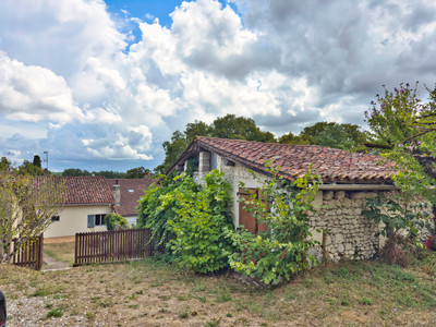 French property for sale in Bonnes, Charente - €130,800 - photo 9