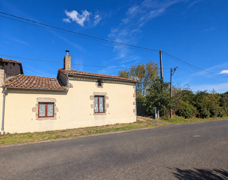 French property for sale in Ménigoute, Deux-Sèvres - €66,600 - photo 14