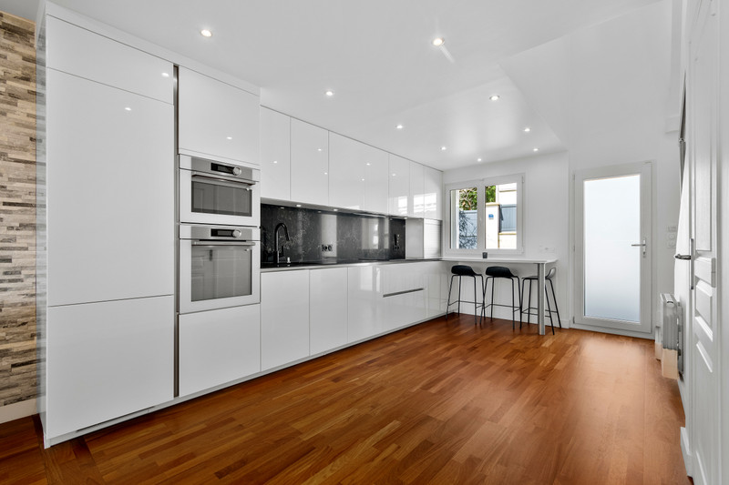 French property for sale in Chatou, Yvelines - €1,850,000 - photo 5
