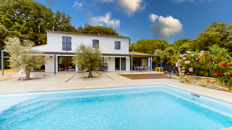 Maison à vendre à Saint-Maximin-la-Sainte-Baume, Var - 929.600 € - photo 1