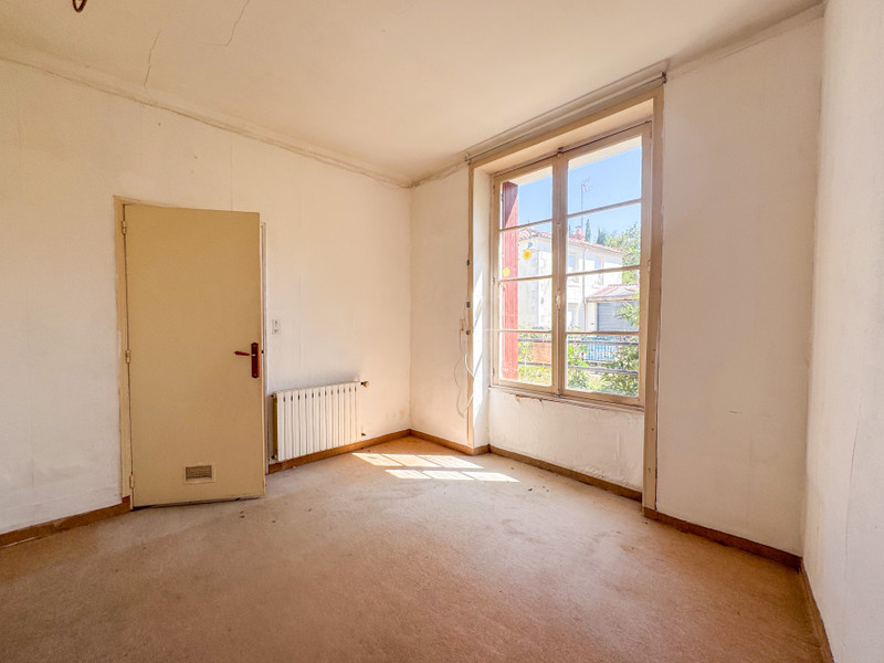 French property for sale in L'Hermenault, Vendée - €89,000 - photo 4