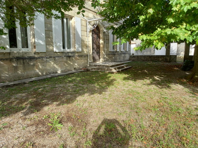 Maison à vendre à Lesparre-Médoc, Gironde, Aquitaine, avec Leggett Immobilier