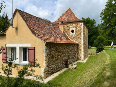 French property for sale in Montagnac-la-Crempse, Dordogne - €670,000 - photo 2