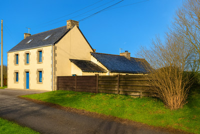 Maison à vendre à Paule, Côtes-d'Armor, Bretagne, avec Leggett Immobilier