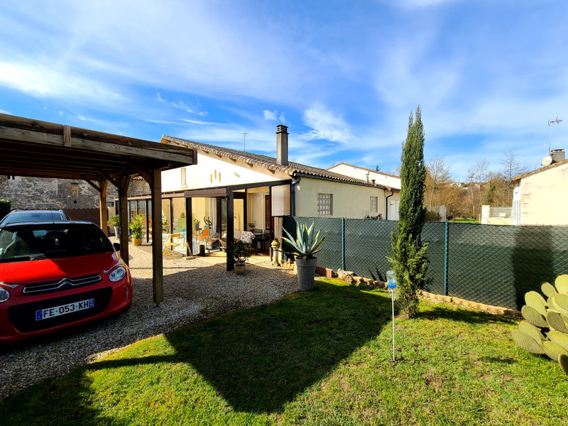 French property for sale in Barro, Charente - €136,250 - photo 10