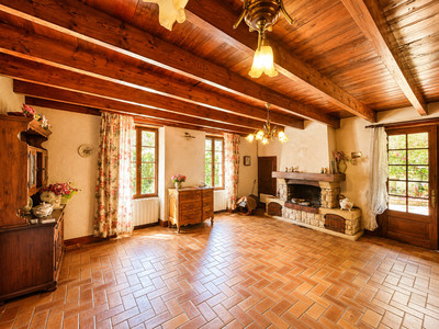 French property for sale in Courpignac, Charente-Maritime - €174,500 - photo 4