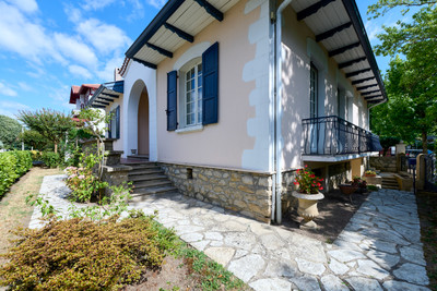 French property for sale in Dax, Landes - €425,000 - photo 2