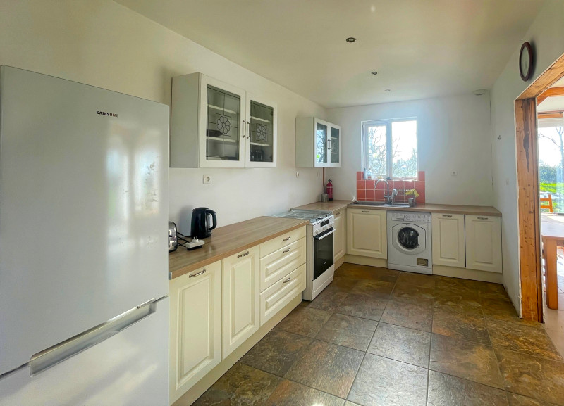 French property for sale in Saint-Gilles-Pligeaux, Côtes-d'Armor - €129,165 - photo 5