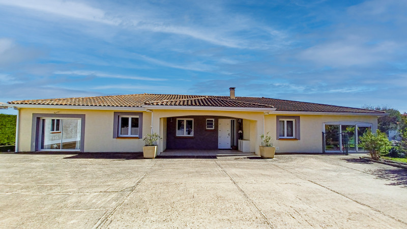 French property for sale in Seilh, Haute-Garonne - €595,000
