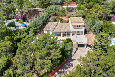 French property for sale in Théoule-sur-Mer, Alpes-Maritimes - €1,100,000 - photo 2