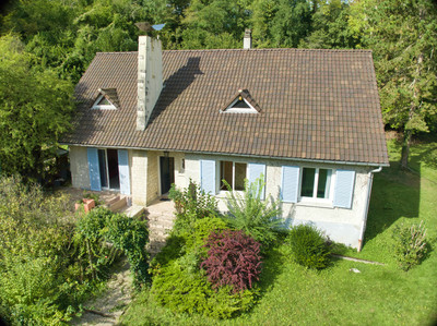Maison à vendre à Neuville-Bosc, Oise, Picardie, avec Leggett Immobilier