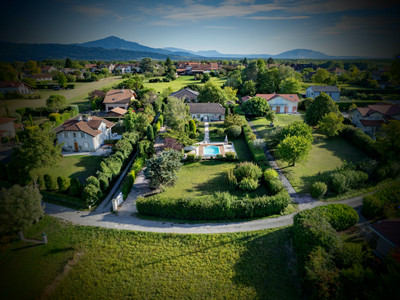French property for sale in Messery, Haute-Savoie - €959,000 - photo 2
