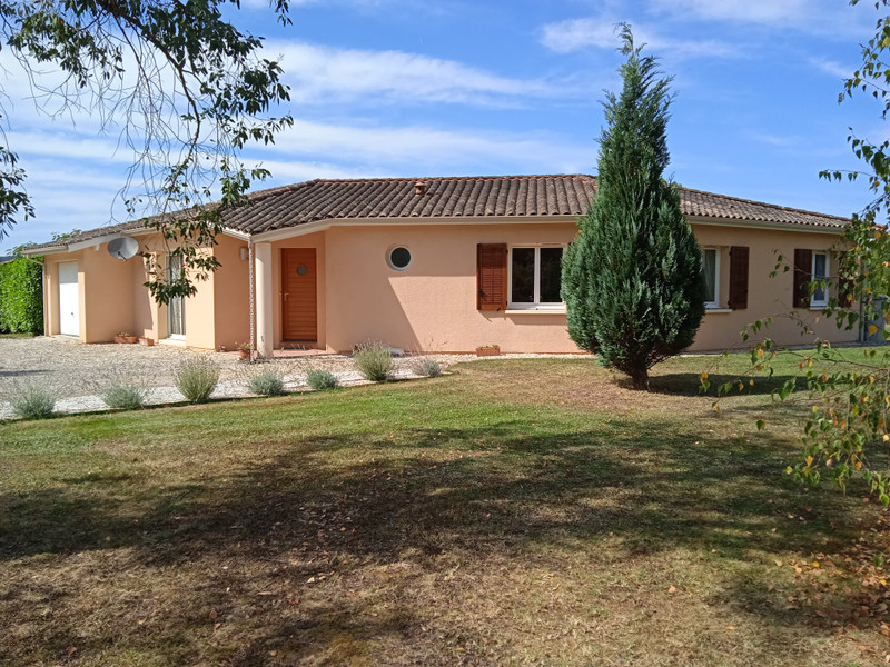 Maison à vendre à Le Fleix, Dordogne - 315.000 € - photo 1