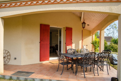 French property for sale in Lalandusse, Lot-et-Garonne - €228,900 - photo 2