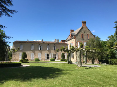 Magnificent Renaissance-style château in the Lauragais region