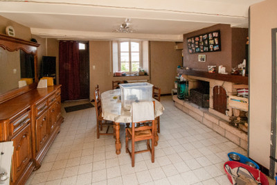French property for sale in Cerisy-la-Forêt, Manche - €371,000 - photo 2