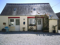French property, houses and homes for sale in Glomel Côtes-d'Armor Brittany