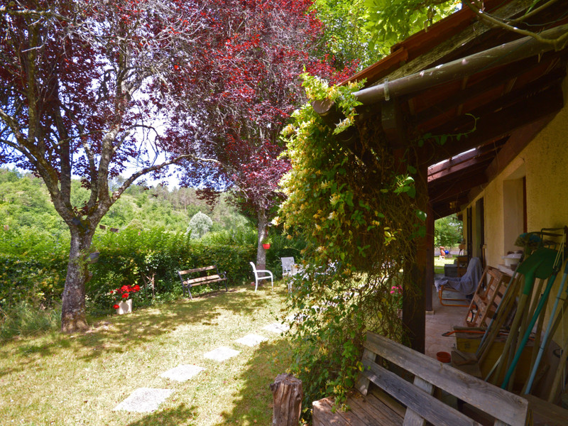 French property for sale in Plazac, Dordogne - €216,000 - photo 3