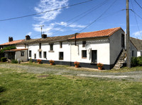 Propriété à vendre à Millac, Vienne - 199 950 € - photo n°1