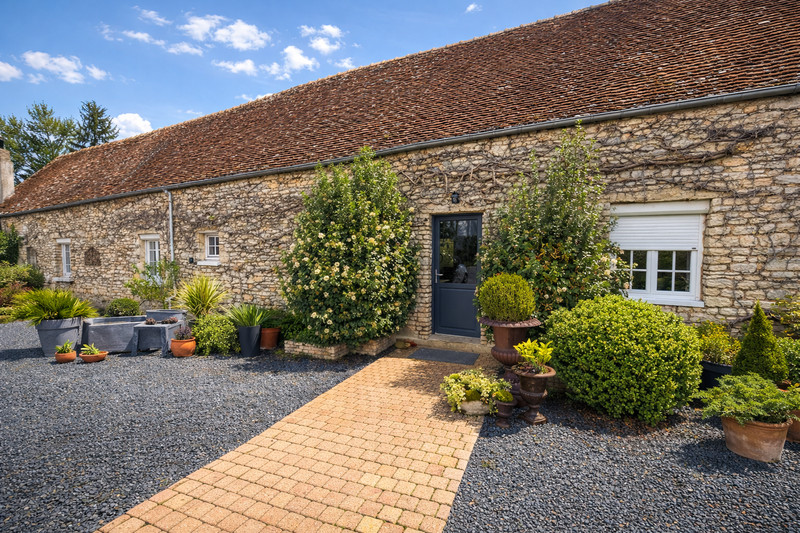 French property for sale in Falaise, Calvados - €999,000 - photo 1