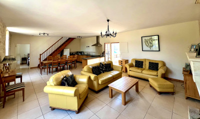 French property for sale in Saint-Germain-du-Seudre, Charente-Maritime - €235,400 - photo 3