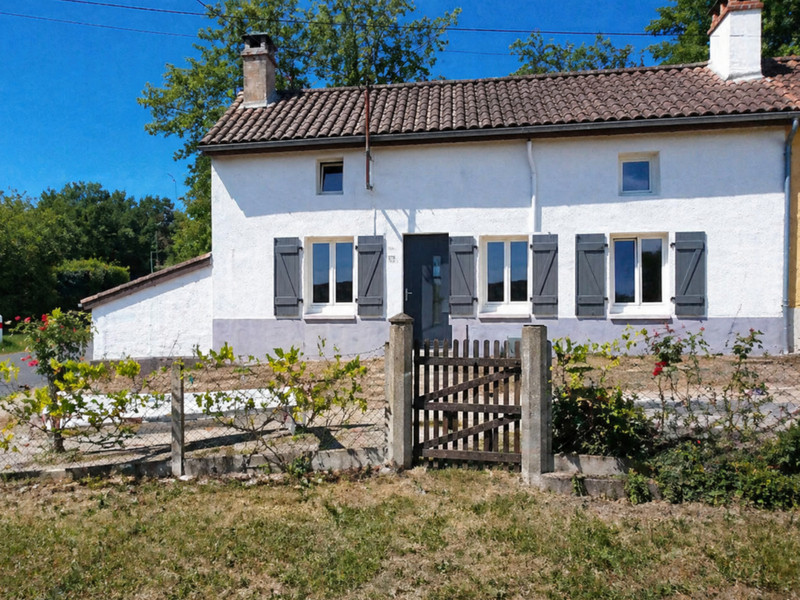 Propriété à vendre à Adriers, Vienne - 119 900 €