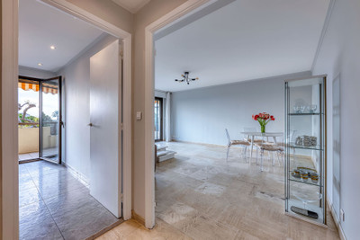 French property for sale in Nice, Alpes-Maritimes - €636,000 - photo 8