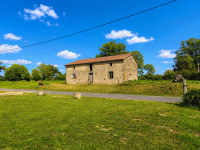 French property for sale in Azat-le-Ris, Haute-Vienne - €294,250 - photo 7
