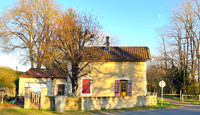 Maison à vendre à Saint-Germain-de-Montbron, Charente - 119.900 € - photo 2