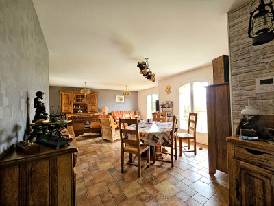 French property for sale in Prémilhat, Allier - €325,000 - photo 3
