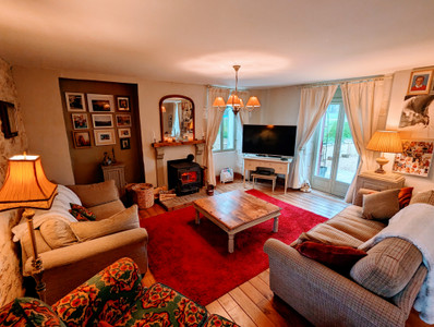 French property for sale in La Coquille, Dordogne - €224,999 - photo 3