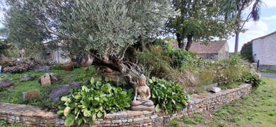 French property for sale in Bazoges-en-Pareds, Vendée - €556,500 - photo 11