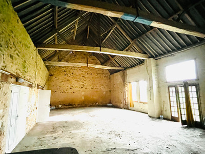 Grange à vendre à Saint-Denis-d'Orques, Sarthe, Pays de la Loire, avec Leggett Immobilier