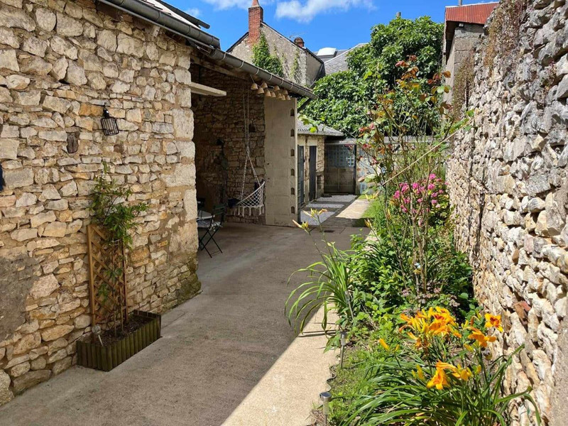 French property for sale in Saint-Gaultier, Indre - €114,450 - photo 0