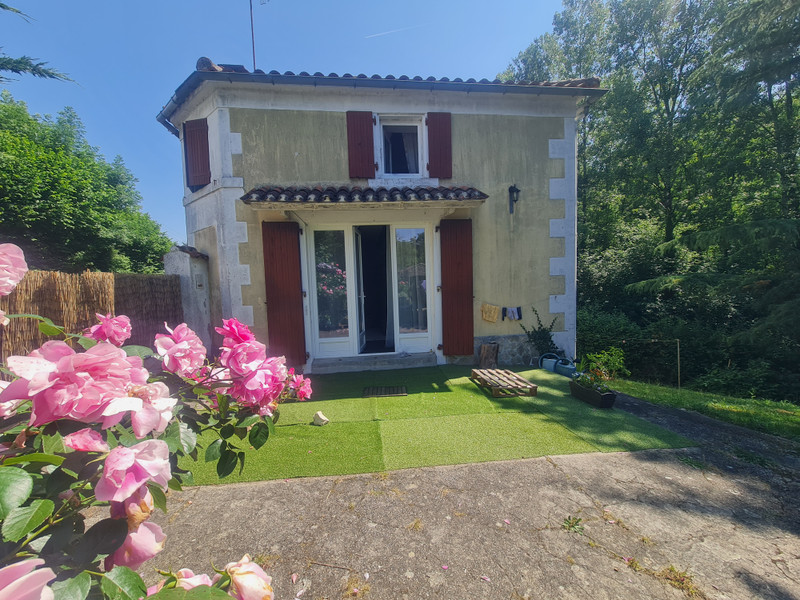 French property for sale in La Caillère-Saint-Hilaire, Vendée - €149,999 - photo 4