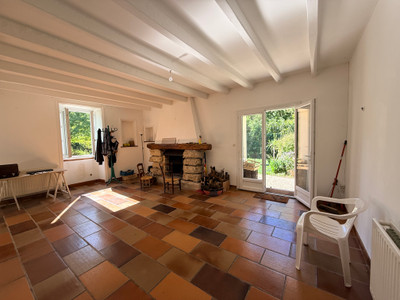 French property for sale in Les Églises-d'Argenteuil, Charente-Maritime - €329,000 - photo 1