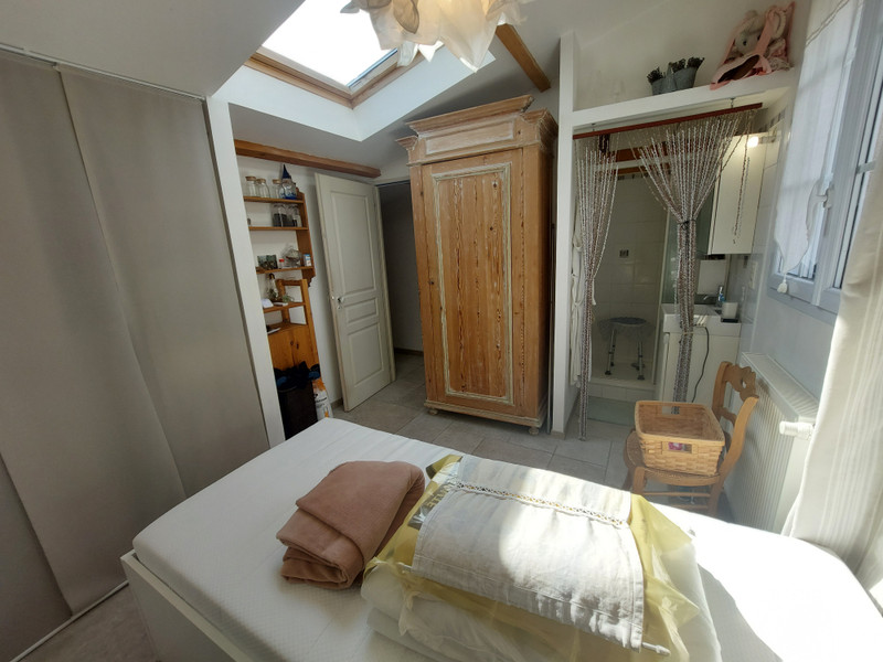 French property for sale in Soyaux, Charente - €232,000 - photo 11