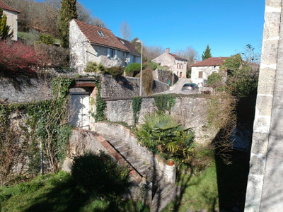 French property for sale in Espère, Lot - €196,000 - photo 9