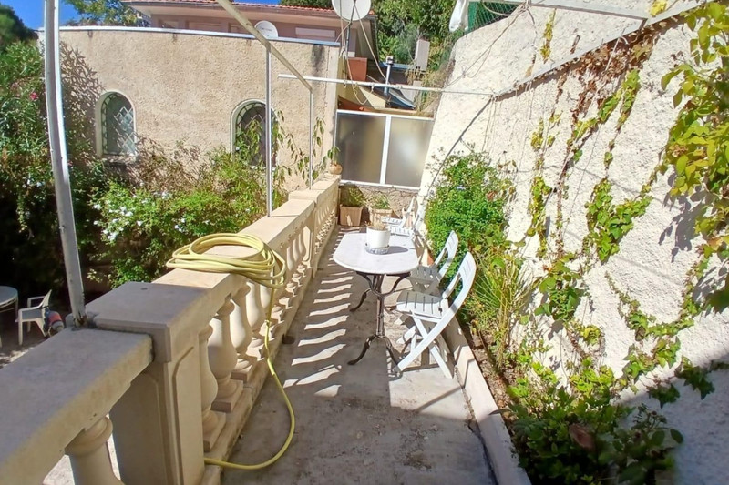 French property for sale in Nice, Alpes-Maritimes - €1,100,000 - photo 8