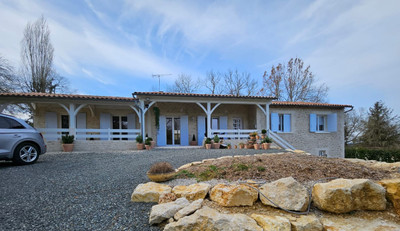 Maison à vendre à Bassillac et Auberoche, Dordogne, Aquitaine, avec Leggett Immobilier