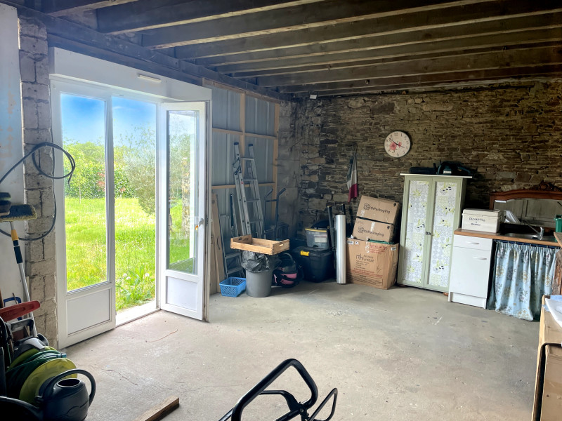 French property for sale in Neuilly-le-Vendin, Mayenne - €59,600 - photo 9
