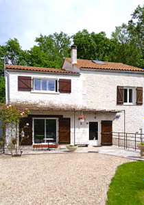 Maison à vendre à Verrières, Charente, Poitou-Charentes, avec Leggett Immobilier