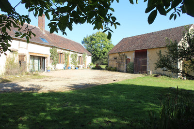Maison à vendre à Dehault, Sarthe, Pays de la Loire, avec Leggett Immobilier