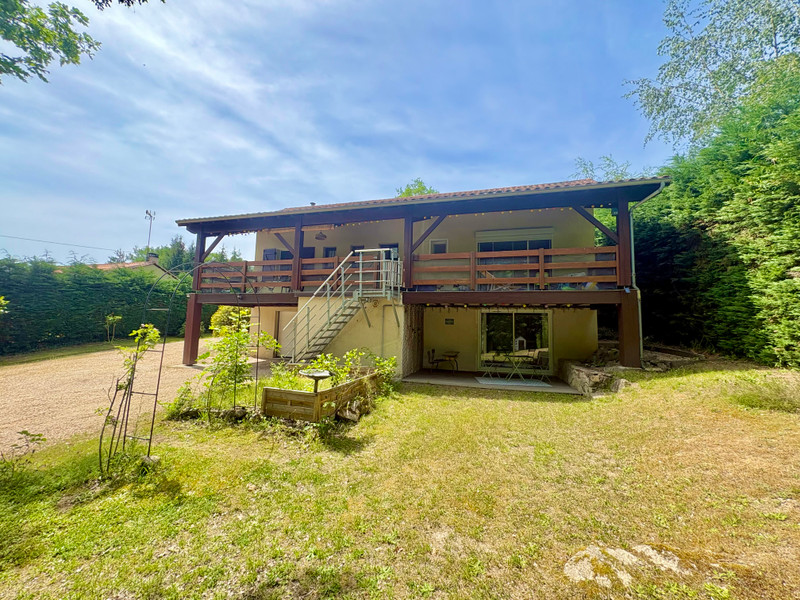 French property for sale in Saint-Estèphe, Dordogne - €249,000 - photo 1