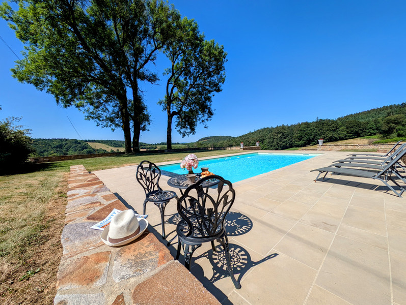French property for sale in Le Bez, Tarn - €1,500,000 - photo 2